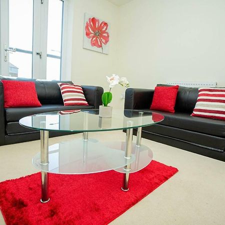 Lake View Apartment Northampton Ngoại thất bức ảnh