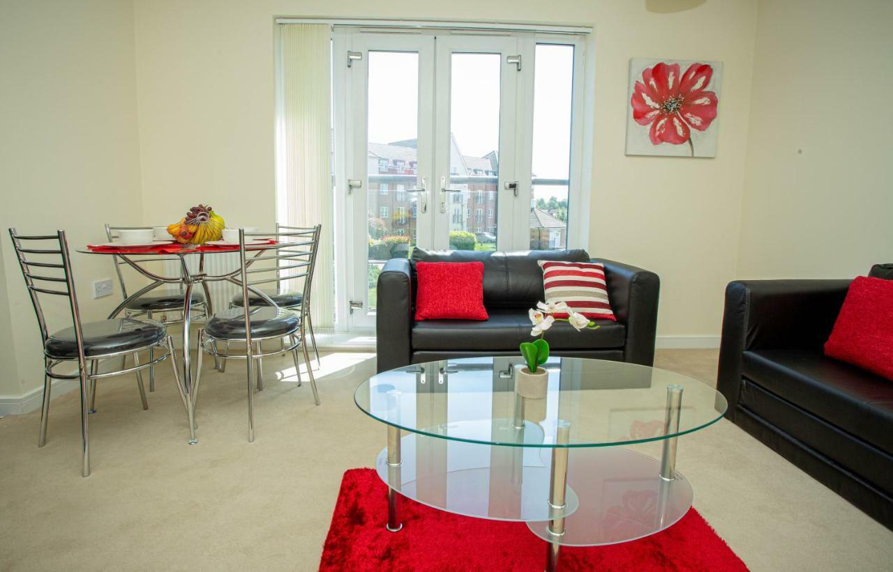 Lake View Apartment Northampton Ngoại thất bức ảnh